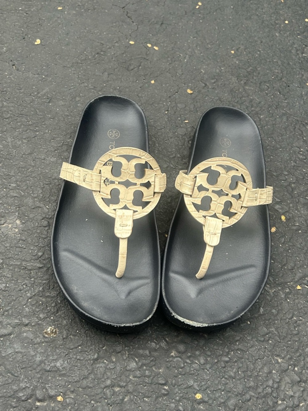 Tory Burch black and off white croc Cloud Miller Sandals Sz 8.5 - Picture 2 of 3